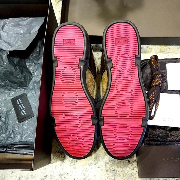 Eclusive & Rare and Desirable Classic Sneakers New, Never Used 7.5(G) Gucci Size - Picture 10 of 14